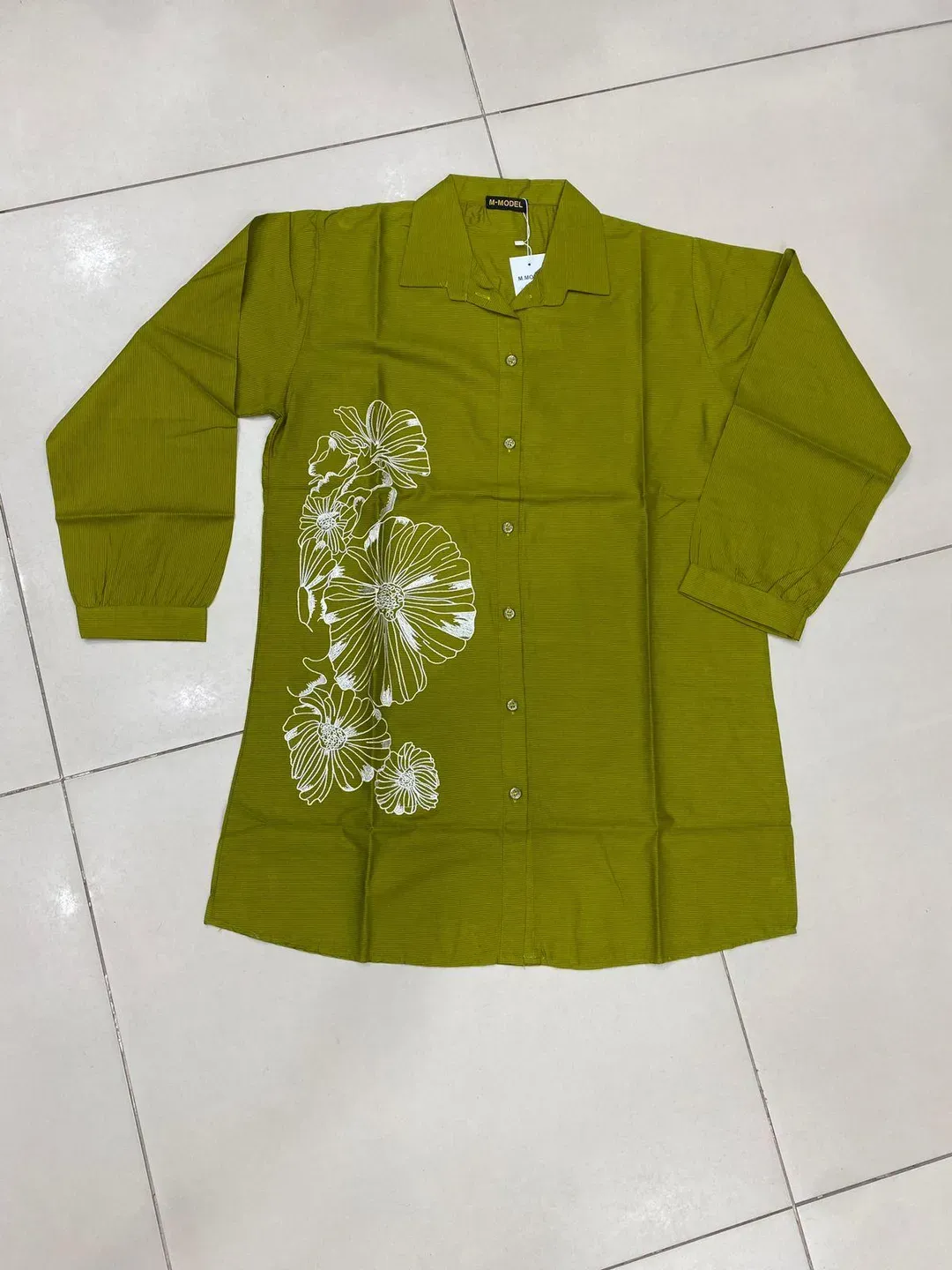 Green Embroidered Collared Lawn Shirt Medium