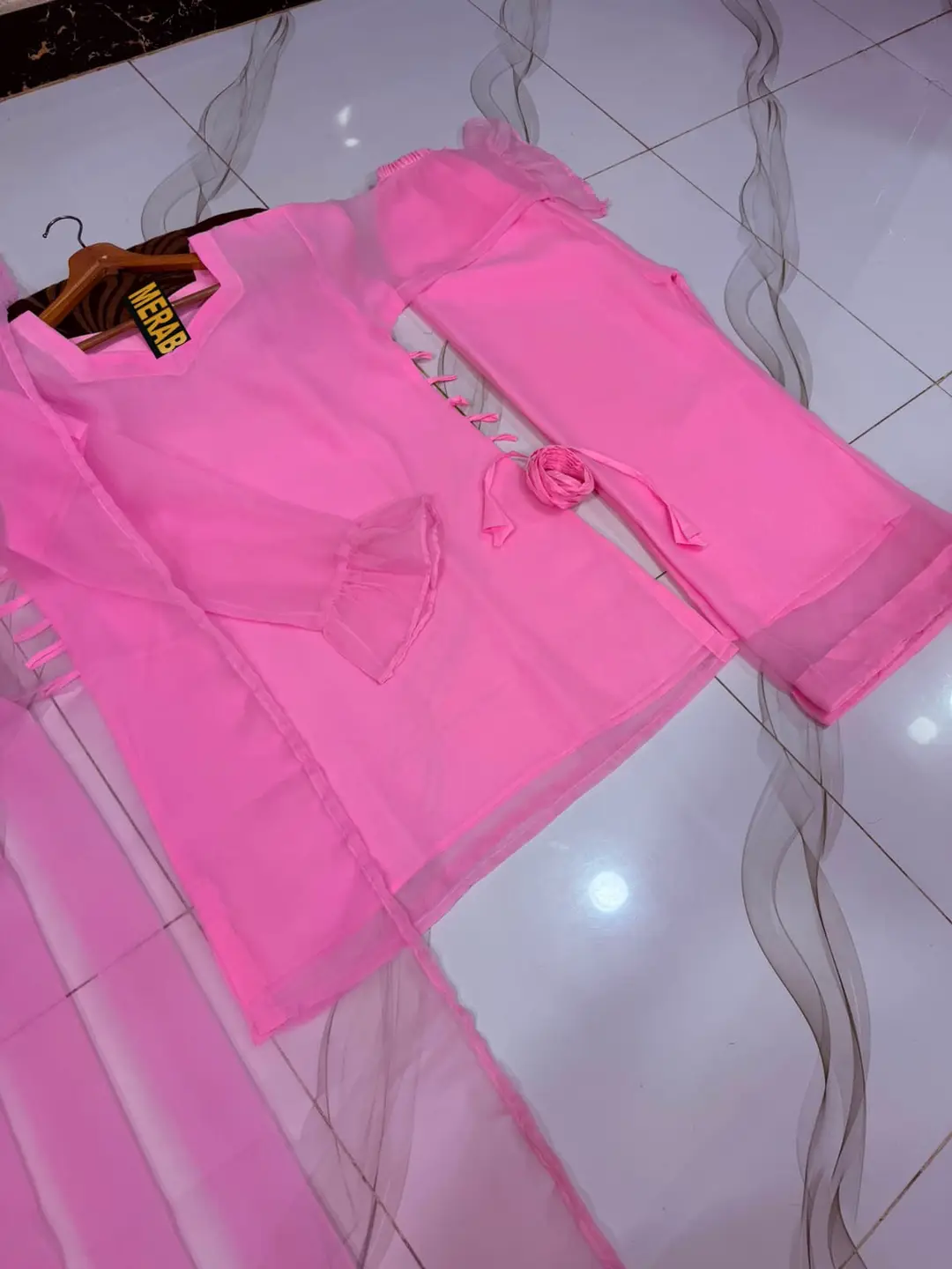 3 Pcs Women's Stitched Chiffon Plain Suit