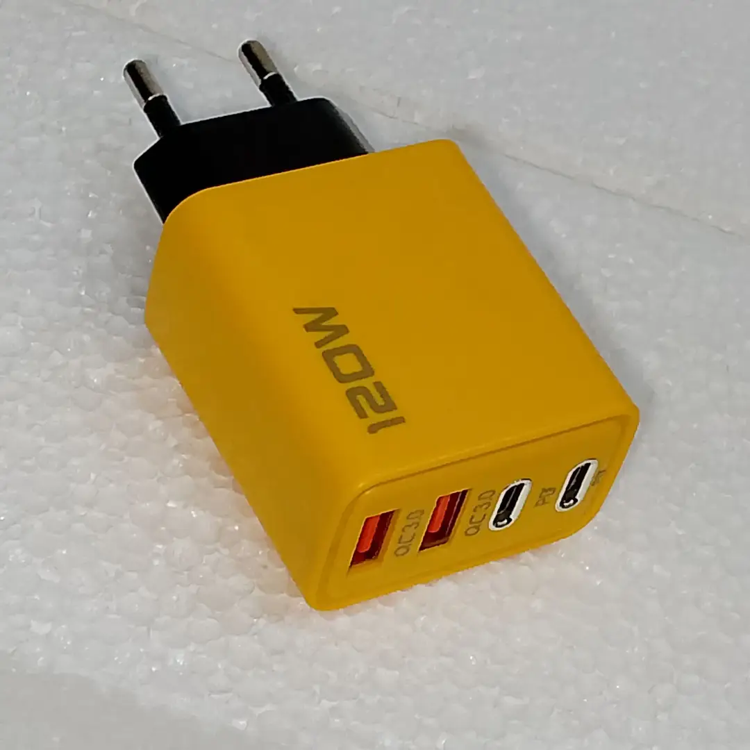 120W Fast Charger Adapter - 4 Port (2 PD + 2 USB) QC 3.0 Quick Charging - Universal Mobile Phone Wall Charger